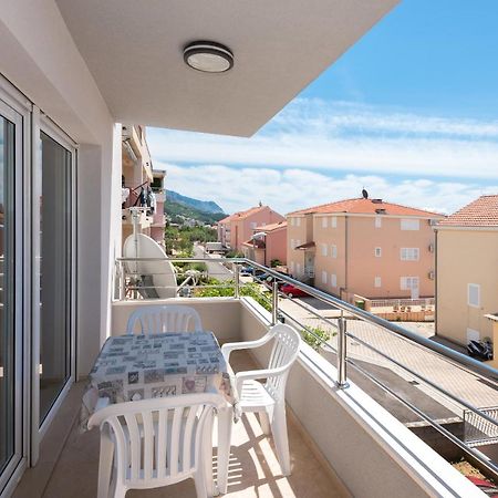 Apartmani Vujcic Makarska Exterior photo